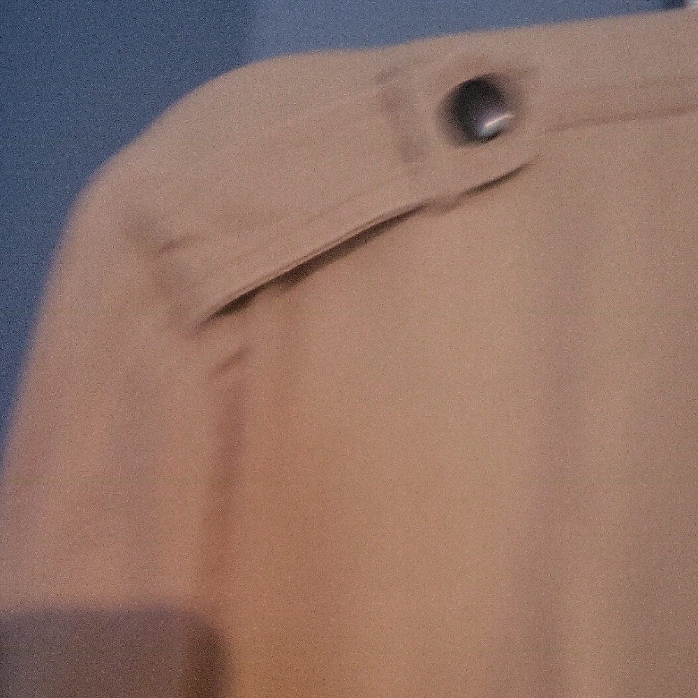 Tan Utility Jacket with Collared Neckline and Cropped Fit - Picture 4 of 4